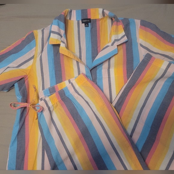 Gap Matching pj set - Picture 2 of 5